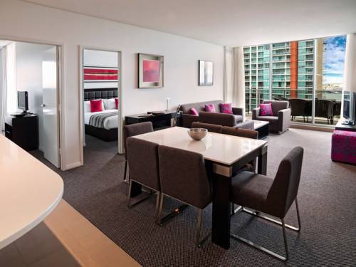 Meriton Serviced Apartments Aqua Street Gold Coast Zimmer foto